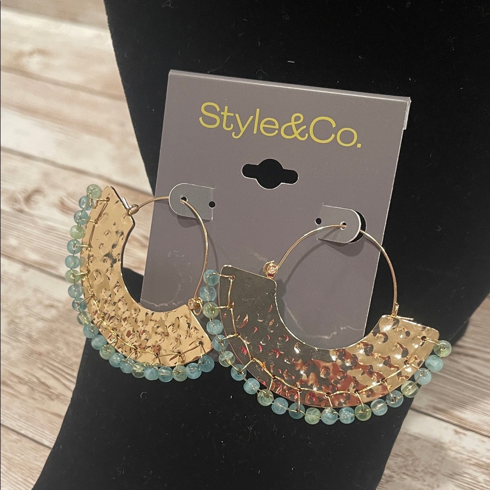 Style & Co. Hammered Gold Earrings with‎ Aqua Beads NWT $30 - Picture 3 of 4